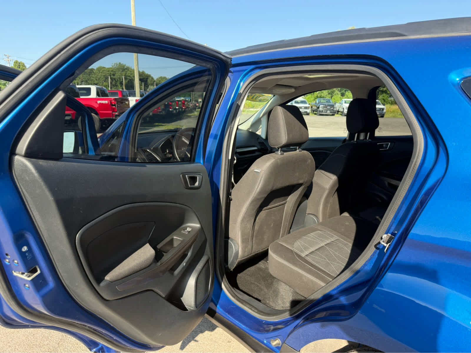 Used 2019 Ford EcoSport SE w/ SE Convenience Package AWD/4WD image 18