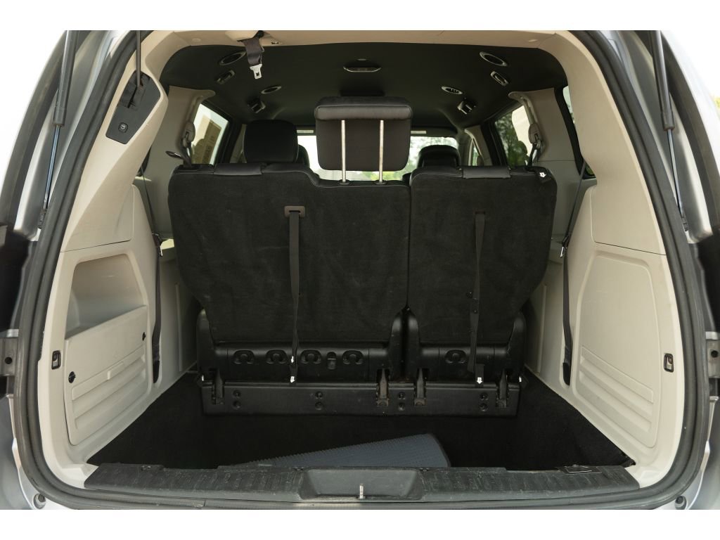 Used 2017 Dodge Grand Caravan SXT FWD image 15