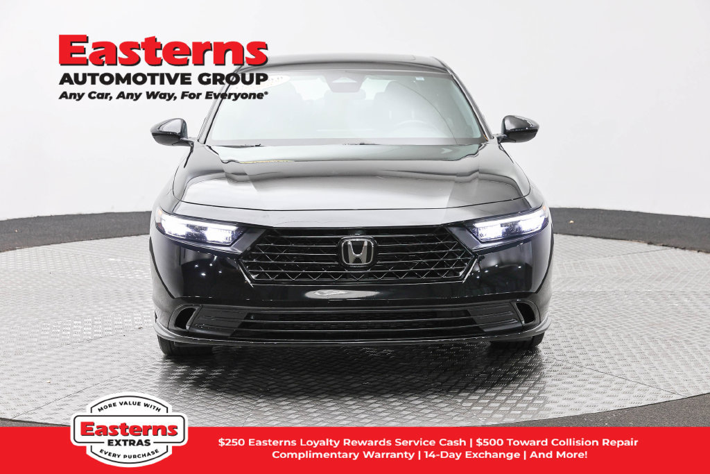 Used 2024 Honda Accord Sport image 3