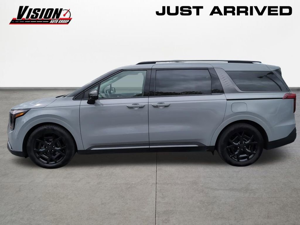 Used 2025 Kia Carnival SX Prestige FWD image 2