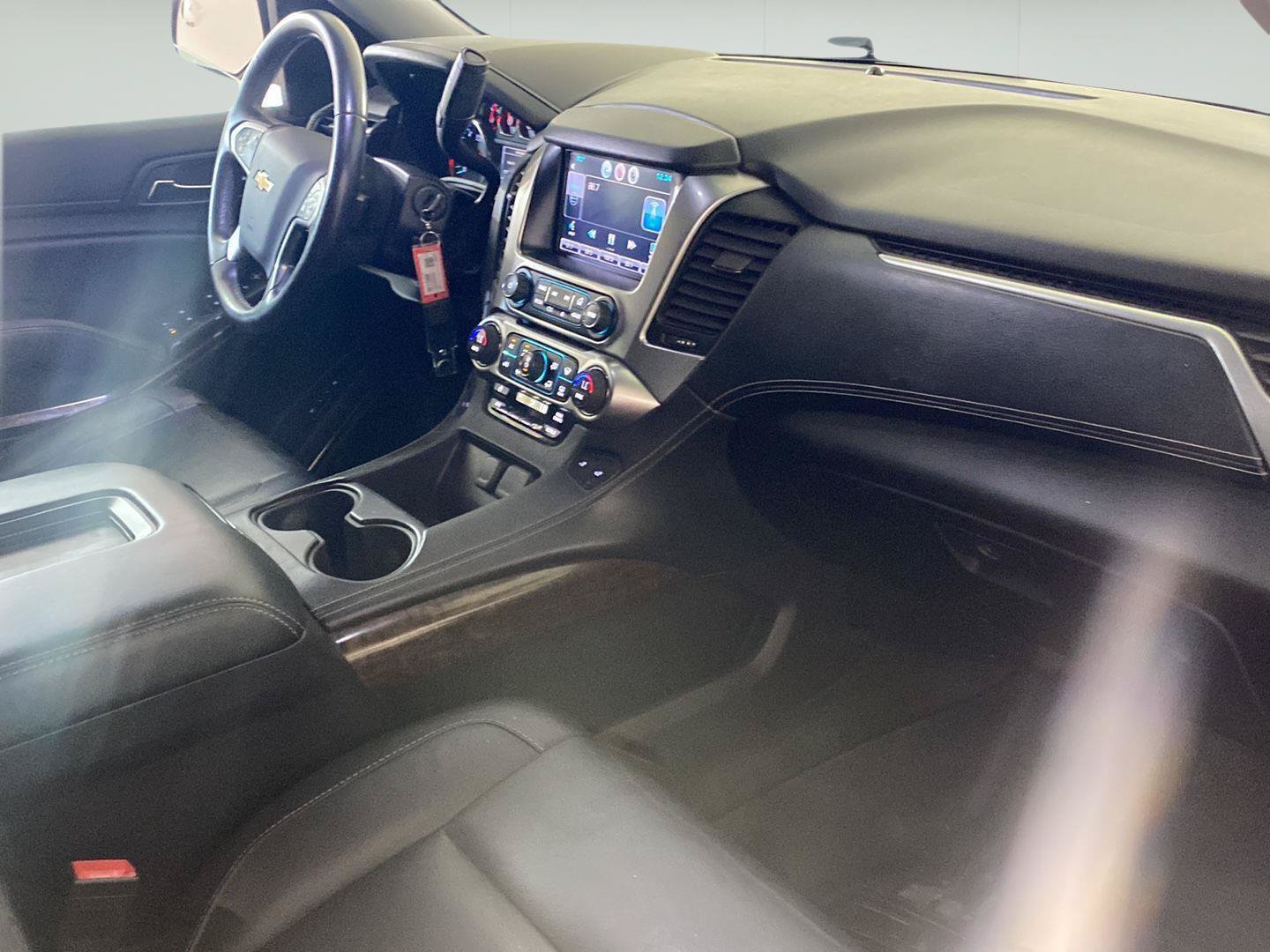 Used 2015 Chevrolet Suburban LT AWD/4WD image 40