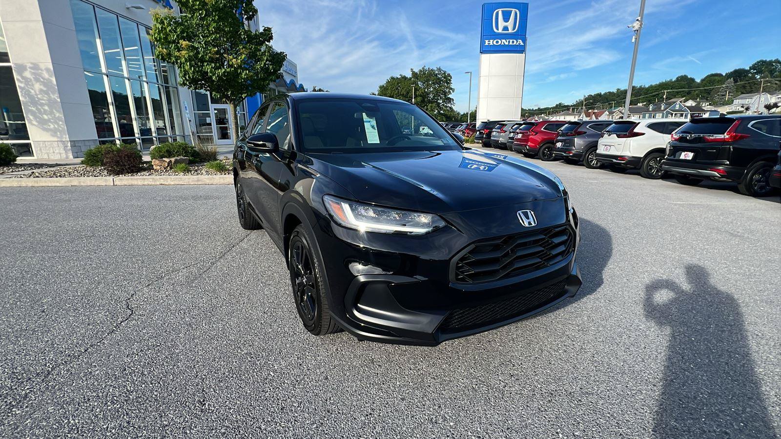 New 2027 Honda HR-V Sport image 2