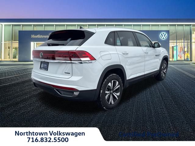 Used 2024 Volkswagen Atlas Cross Sport SE image 3