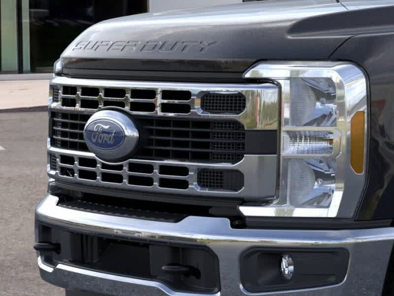 New 2026 Ford F250 XLT w/ FX4 Off-Road Package AWD/4WD image 17