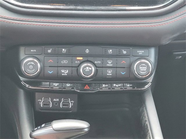Used 2024 Dodge Durango R/T image 25