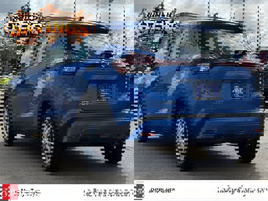 Used 2021 Nissan Kicks S image 7