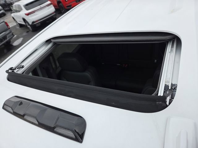 New 2026 GMC Sierra 3500 Denali w/ Denali Reserve Package image 3