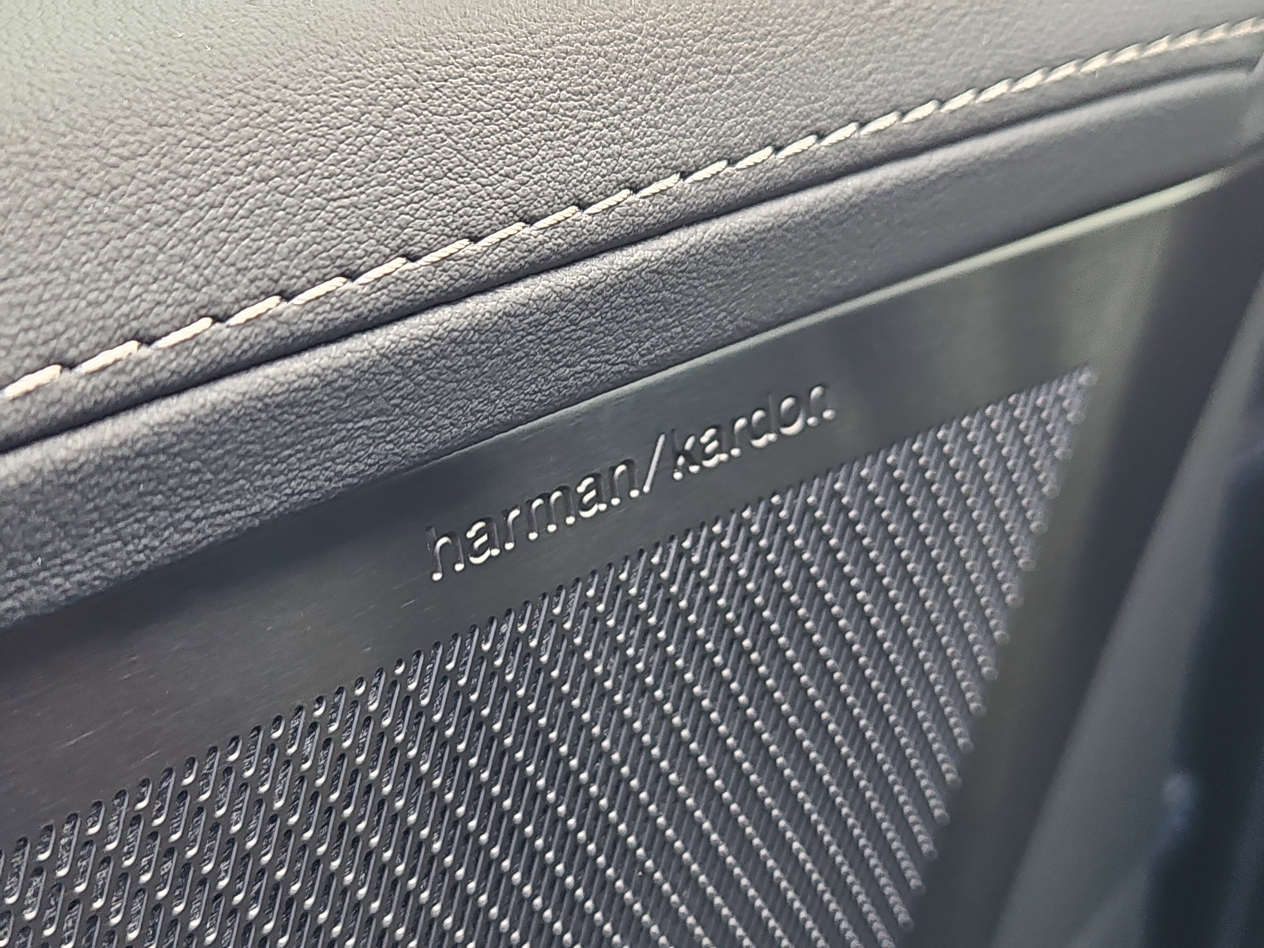 New 2026 Volvo XC90 B6 Ultra w/ Protection Package Premier image 9