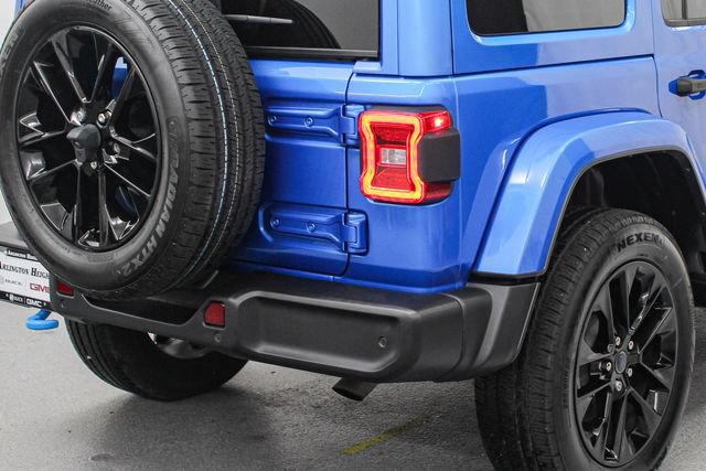 Used 2024 Jeep Wrangler Unlimited Sahara w/ Safety Group AWD/4WD image 12