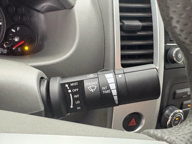 Used 2015 Nissan Frontier SV RWD image 18