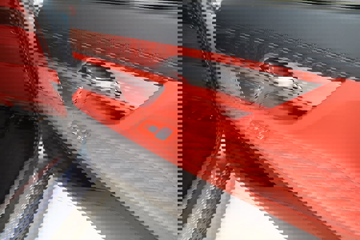 Used 2022 BMW ALPINA B7 xDrive w/ Luxury Rear Seating Package image 22