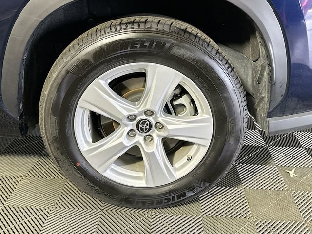 Certified 2025 Toyota Highlander LE image 30
