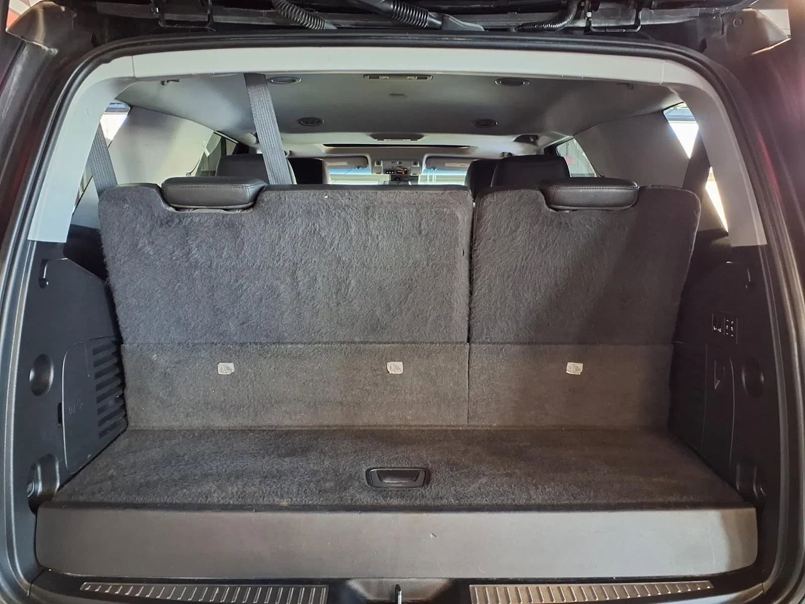 Used 2020 Cadillac Escalade Luxury image 6