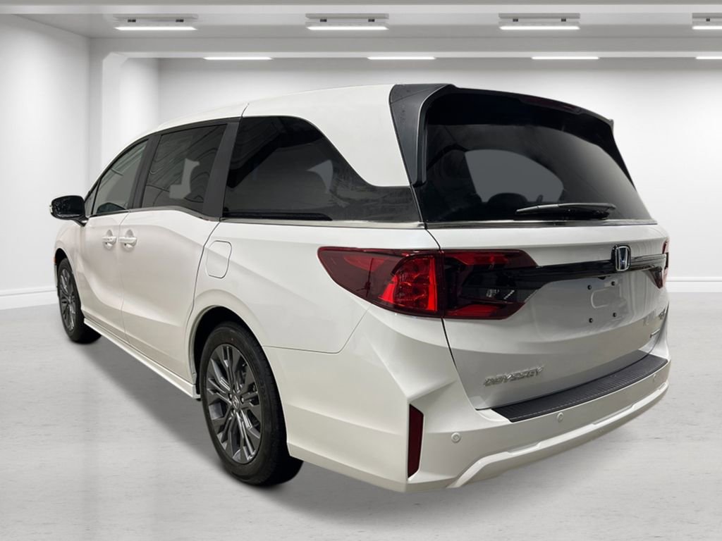 New 2026 Honda Odyssey Touring image 3
