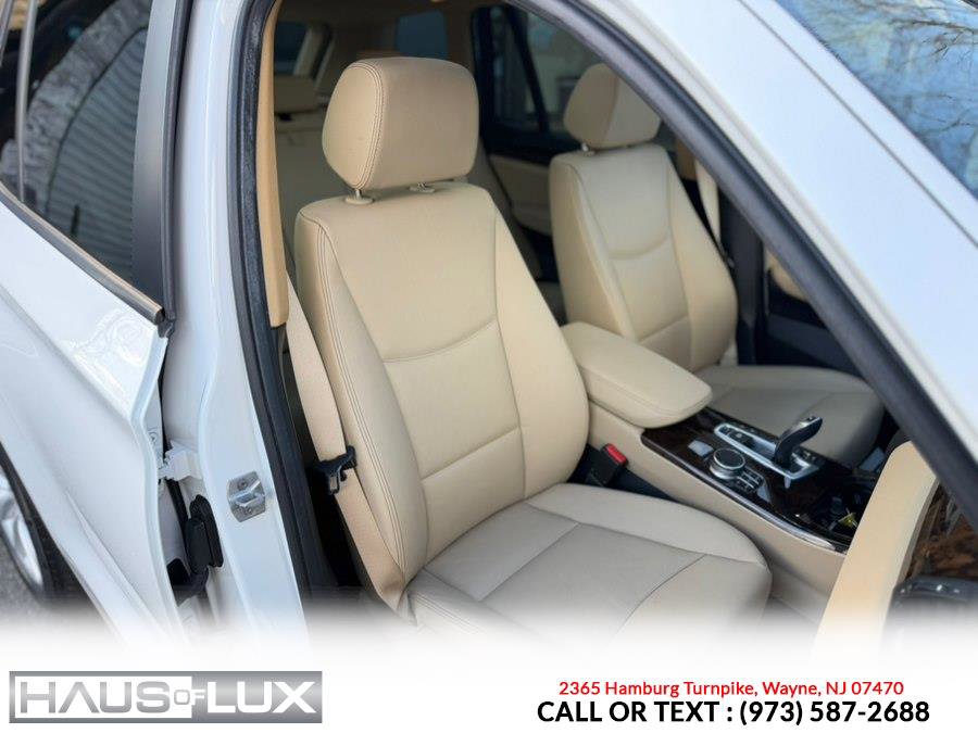 Used 2017 BMW X3 xDrive28i image 4