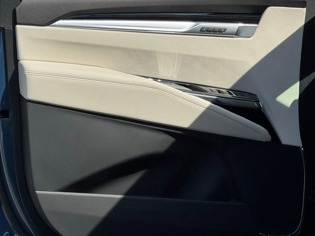 New 2026 Cadillac Escalade ESV Sport w/ Touring Package image 16