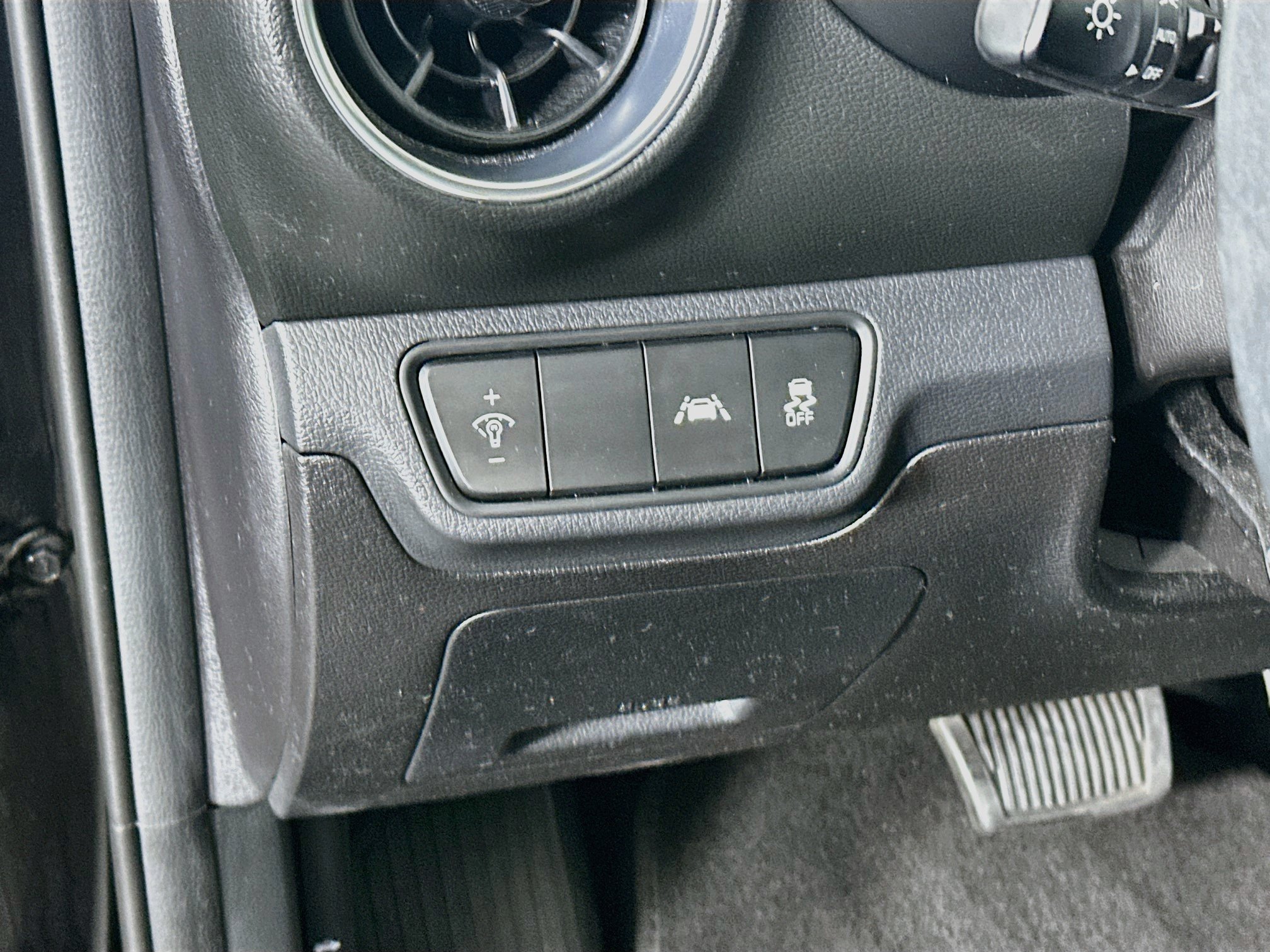 Used 2019 Kia Forte S FWD image 16