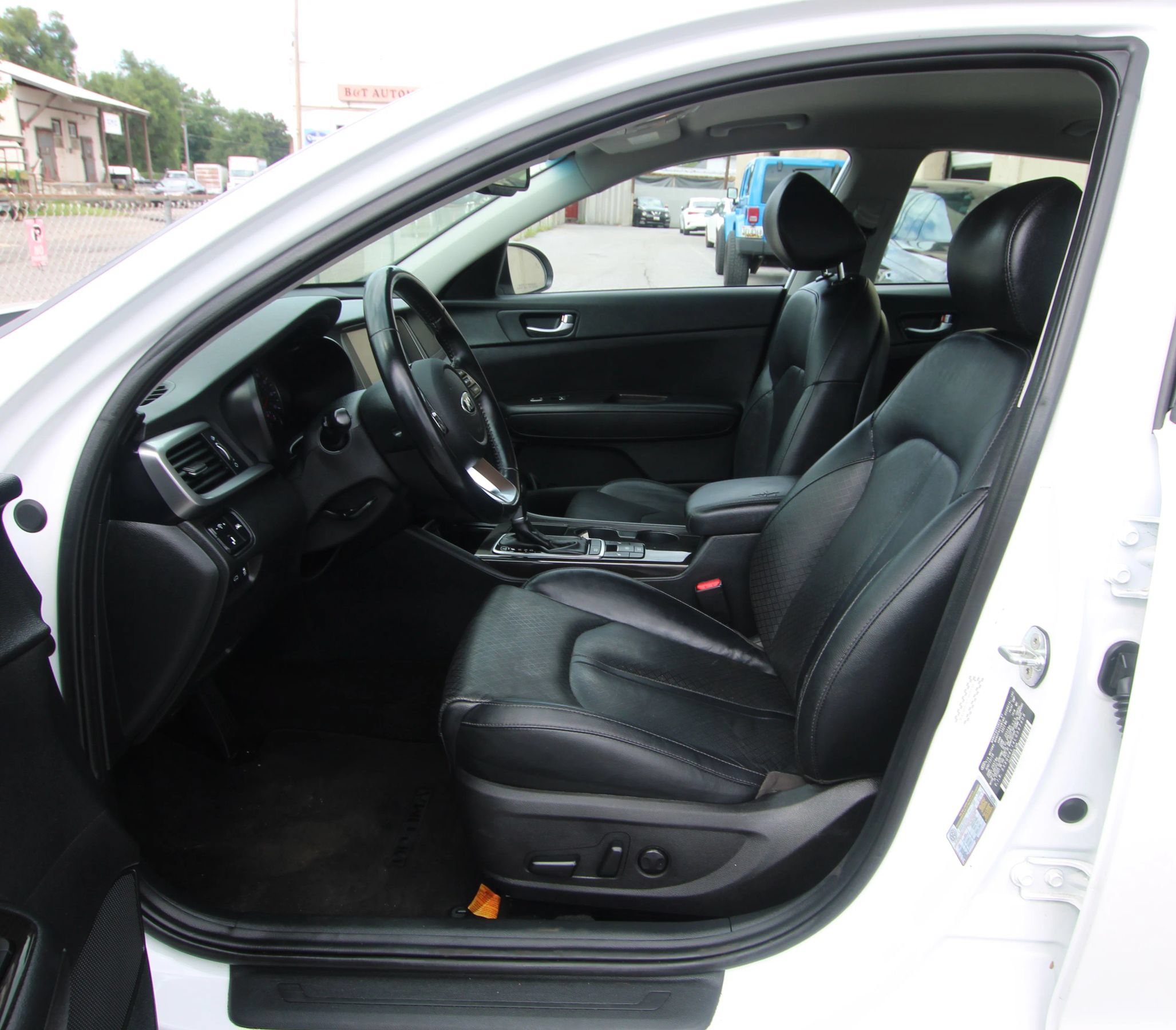 Used 2020 Kia Optima EX FWD image 9