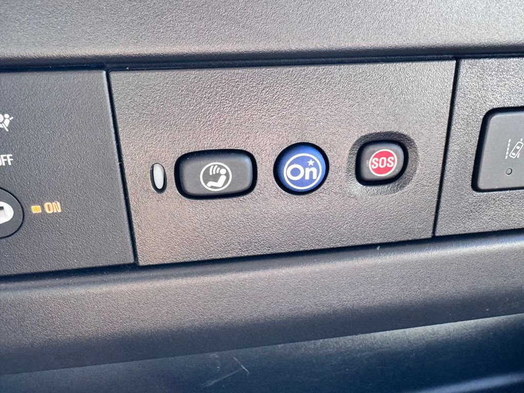 Used 2020 GMC Savana 3500 w/ Driver Convenience Package image 25