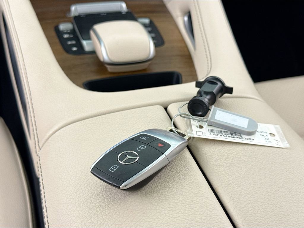 Used 2022 Mercedes-Benz GLE 350 image 17