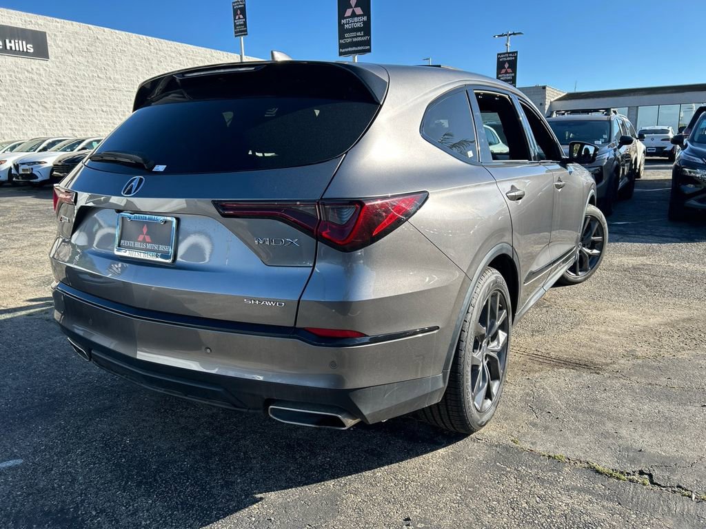 Used 2023 Acura MDX A-Spec image 7