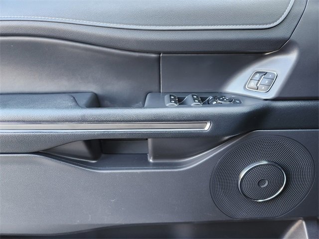 Used 2024 Ford Expedition XLT image 17