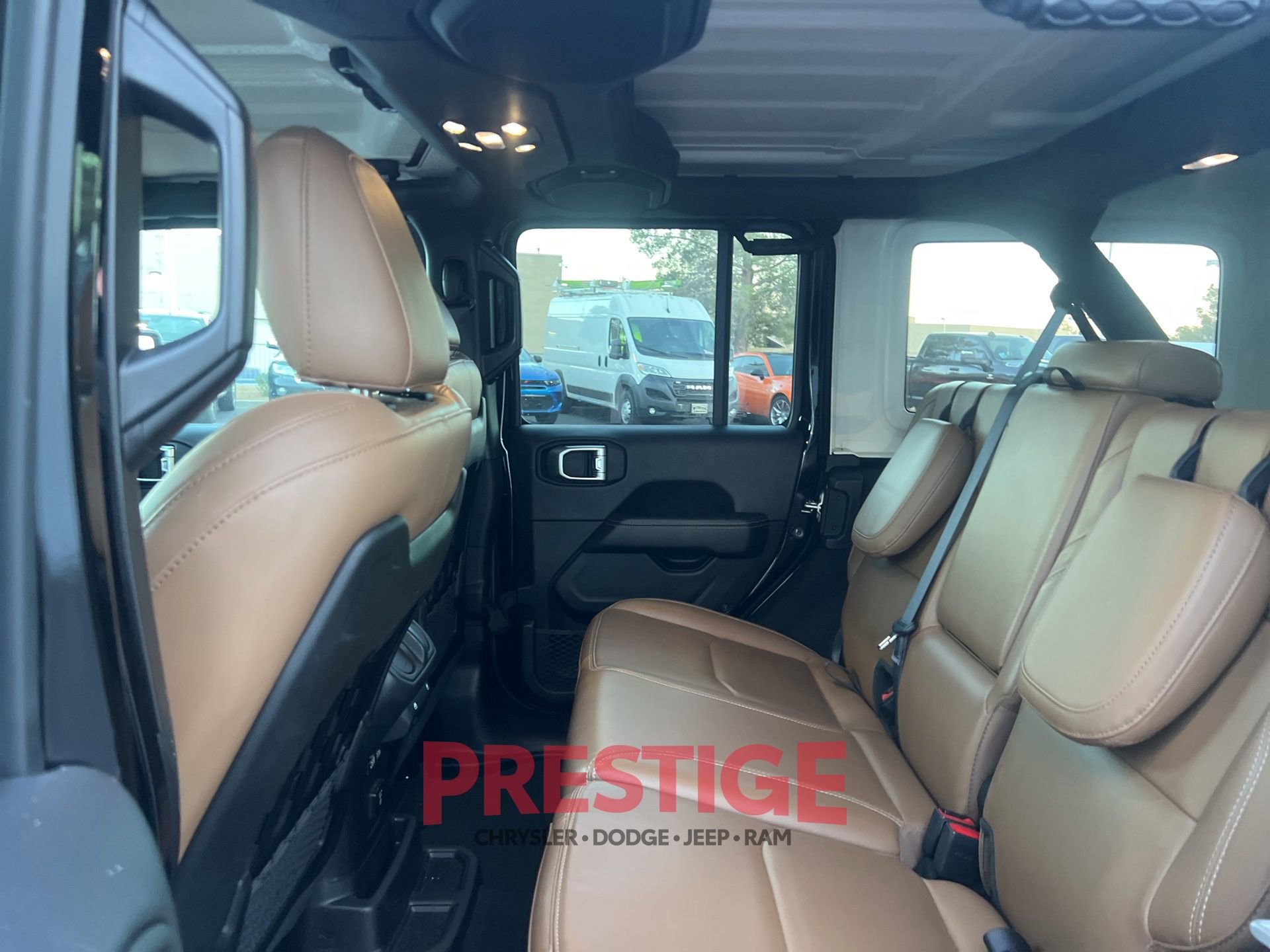 Used 2022 Jeep Wrangler Unlimited Rubicon 4xe AWD/4WD image 23