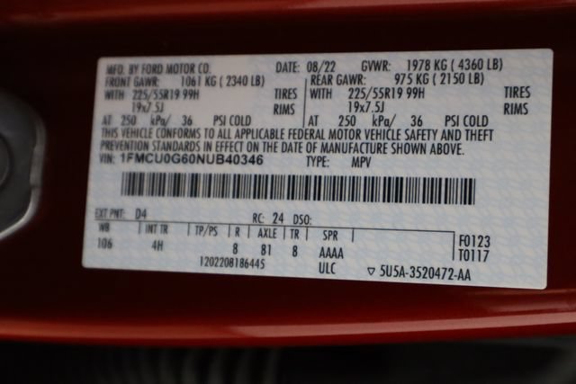Used 2022 Ford Escape SE w/ SE Sport Appearance Package FWD image 32