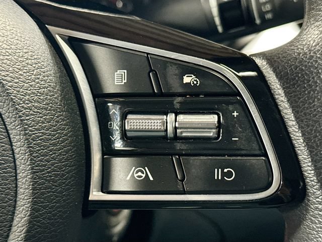 Used 2023 Kia Forte LXS w/ LXS Technology Package FWD image 10
