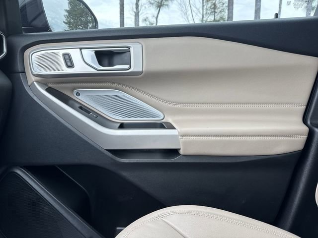 Used 2023 Ford Explorer Limited w/ Limited Technology Package image 27