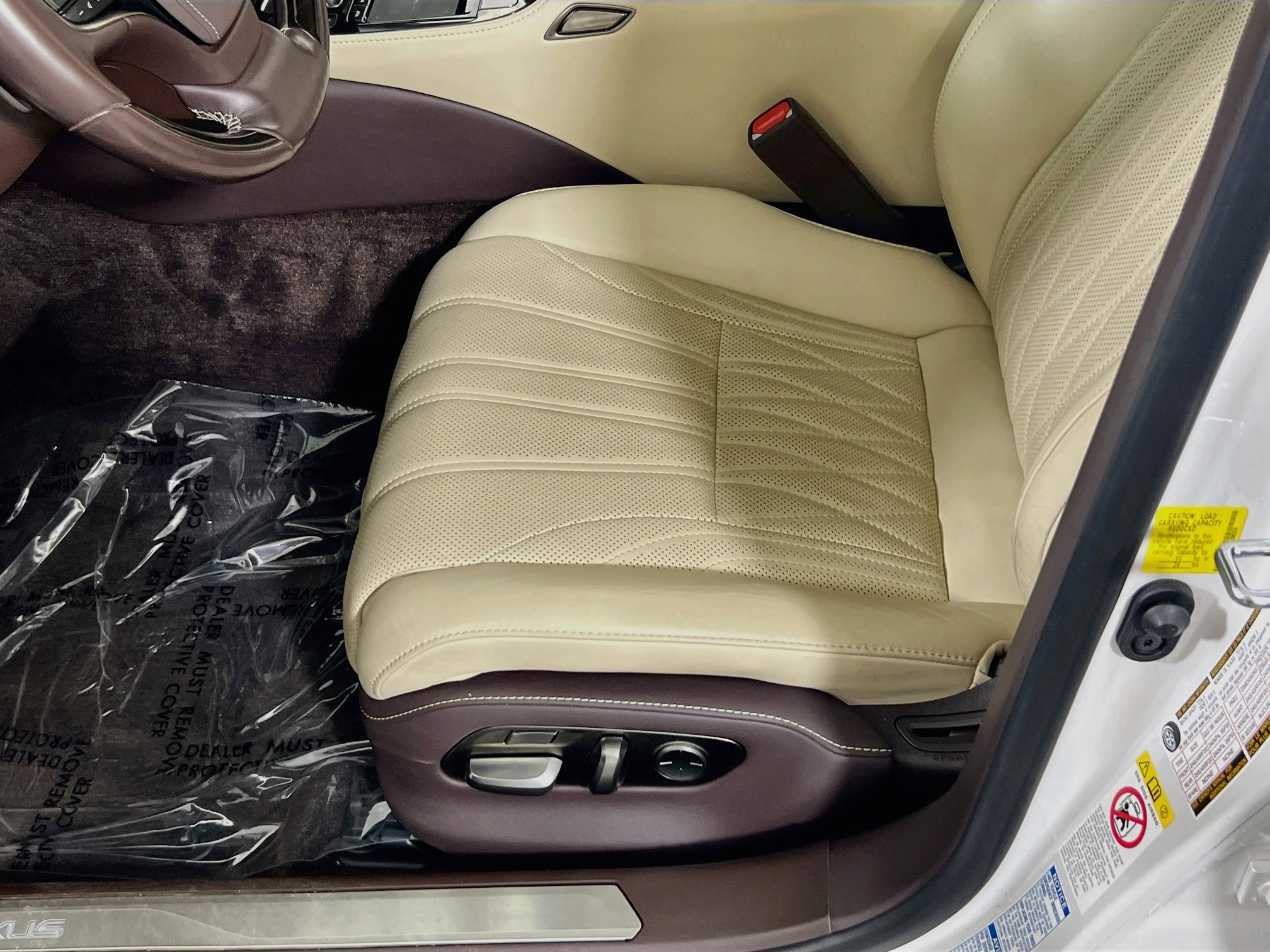 Used 2018 Lexus LS 500 AWD w/ Interior Upgrade Package image 18