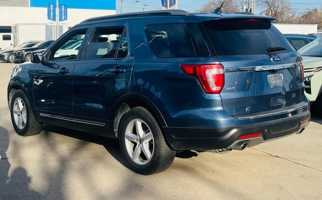 Used 2018 Ford Explorer XLT w/ Equipment Group 202A image 5