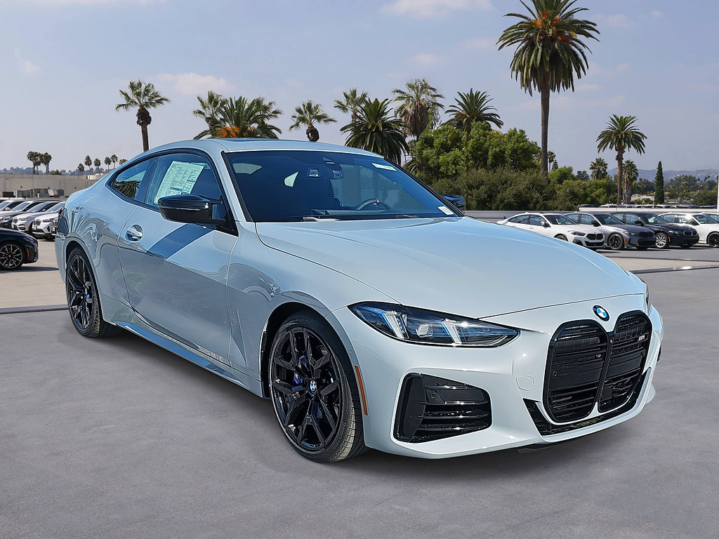 New 2026 BMW M440i Coupe w/ Premium Package RWD image 3