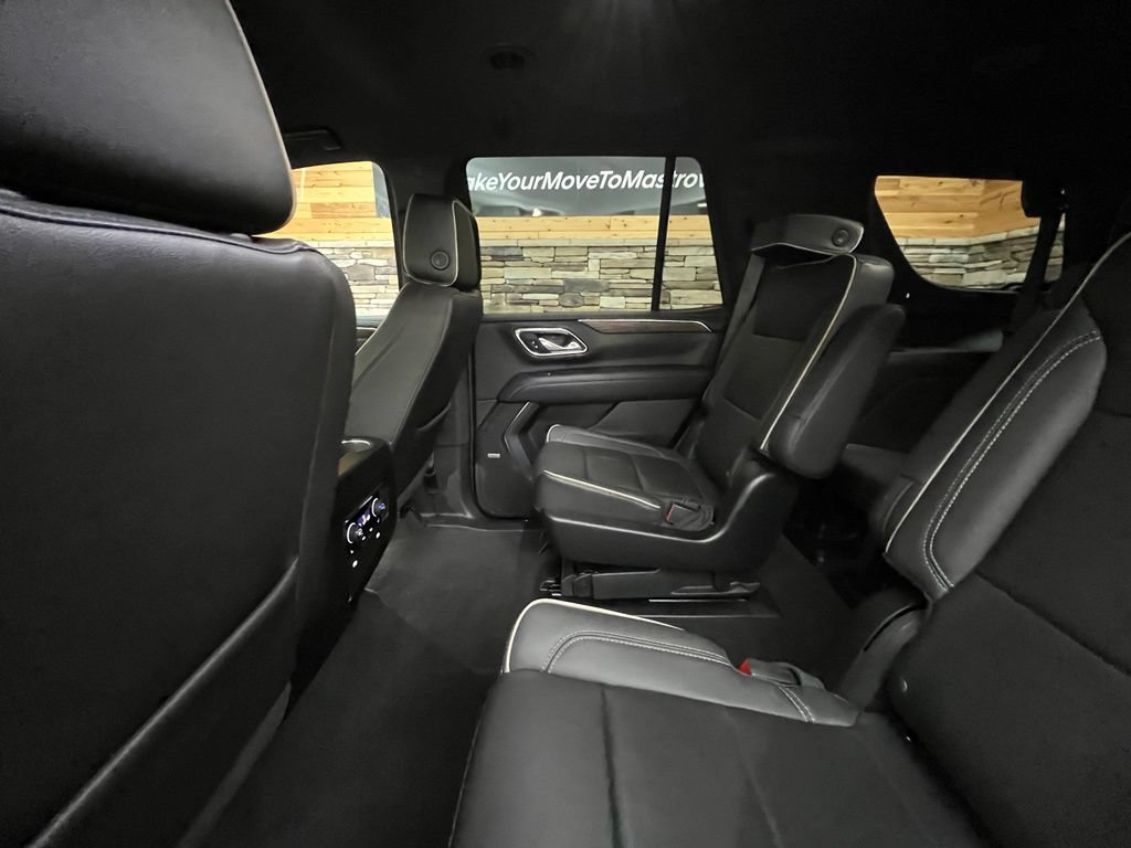 Used 2024 Chevrolet Tahoe Premier AWD/4WD image 46