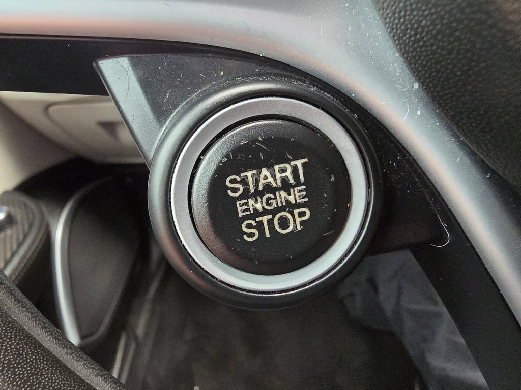 Used 2019 Alfa Romeo Giulia RWD image 21