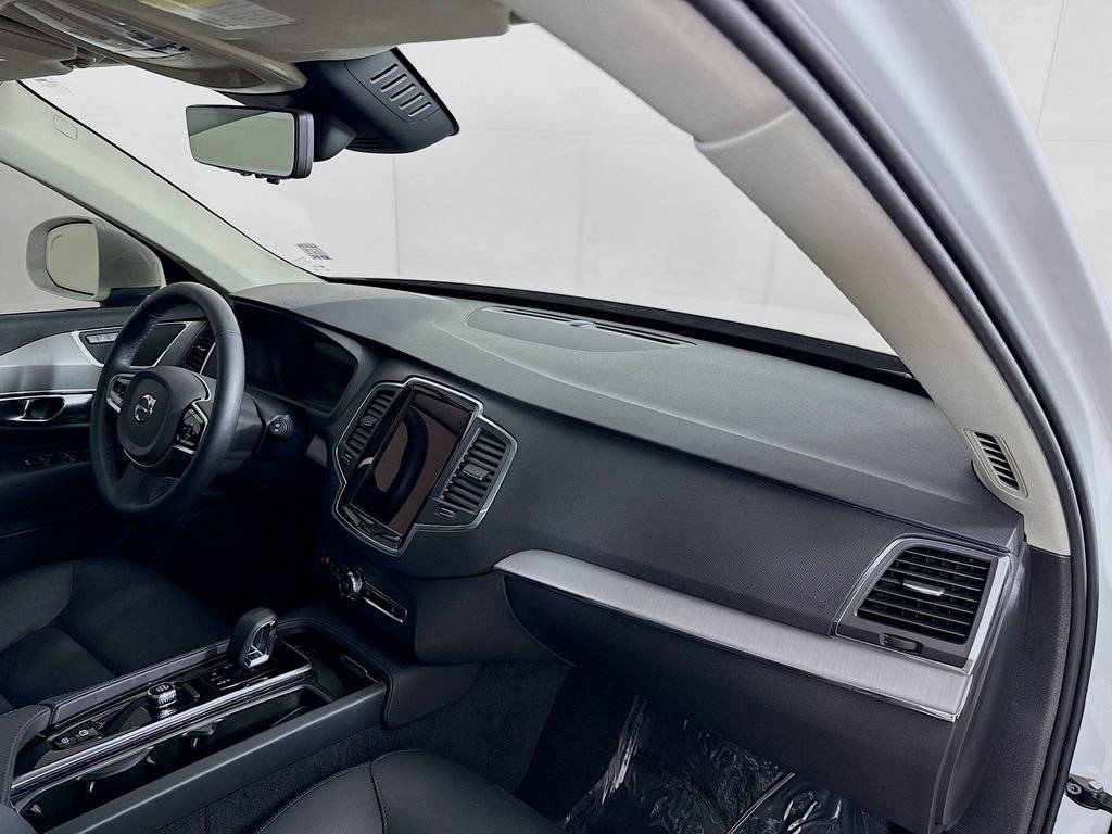 Used 2025 Volvo XC90 B5 Core w/ Climate Package AWD/4WD image 40