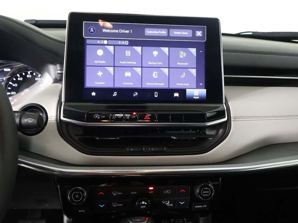 Used 2023 Jeep Compass Limited image 45