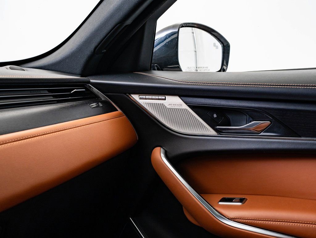 Certified 2024 Jaguar F-PACE R-Dynamic S image 39