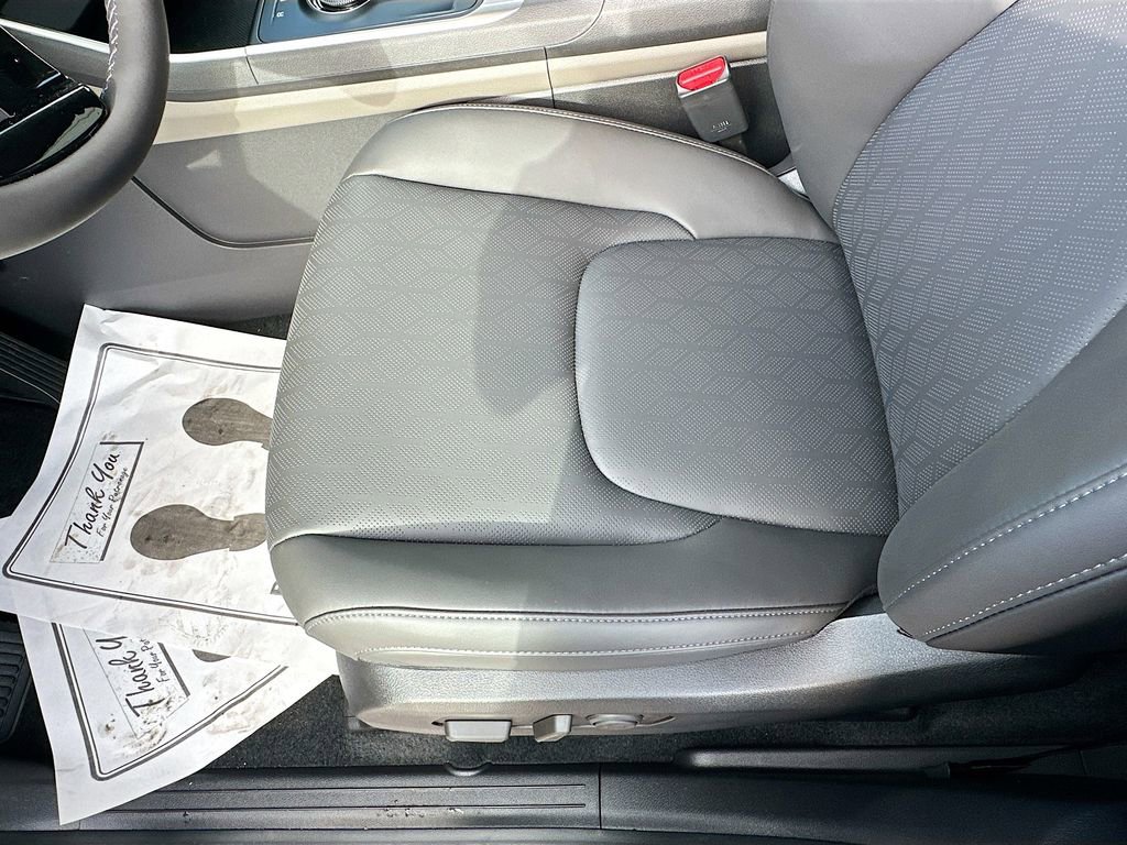 New 2026 Kia Carnival LXS image 19