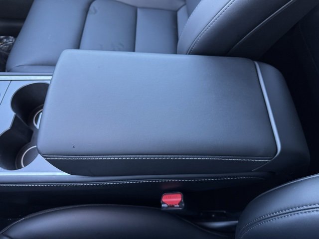 Used 2023 Tesla Model Y Long Range image 17