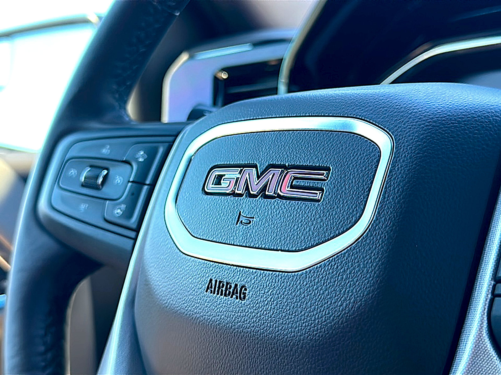 Used 2023 GMC Sierra 1500 SLT AWD/4WD image 31
