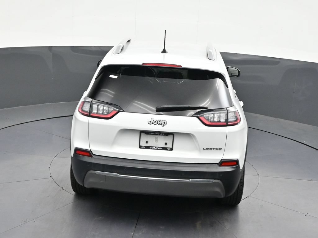 Used 2019 Jeep Cherokee Limited w/ Luxury Group FWD image 18