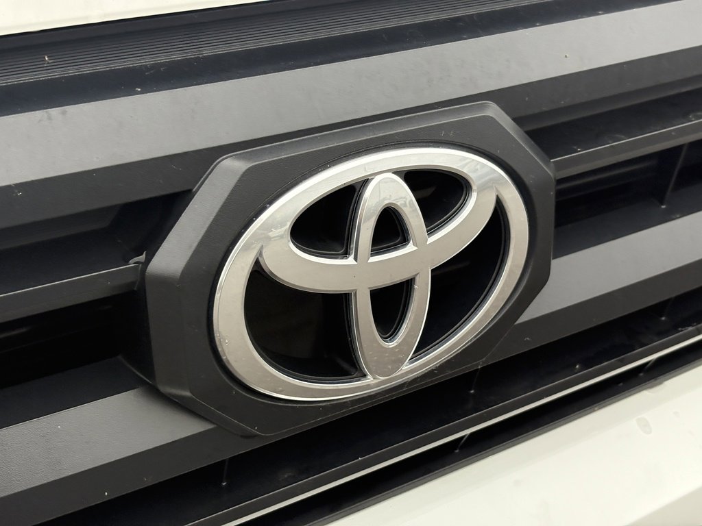 Used 2024 Toyota Tacoma SR5 image 9