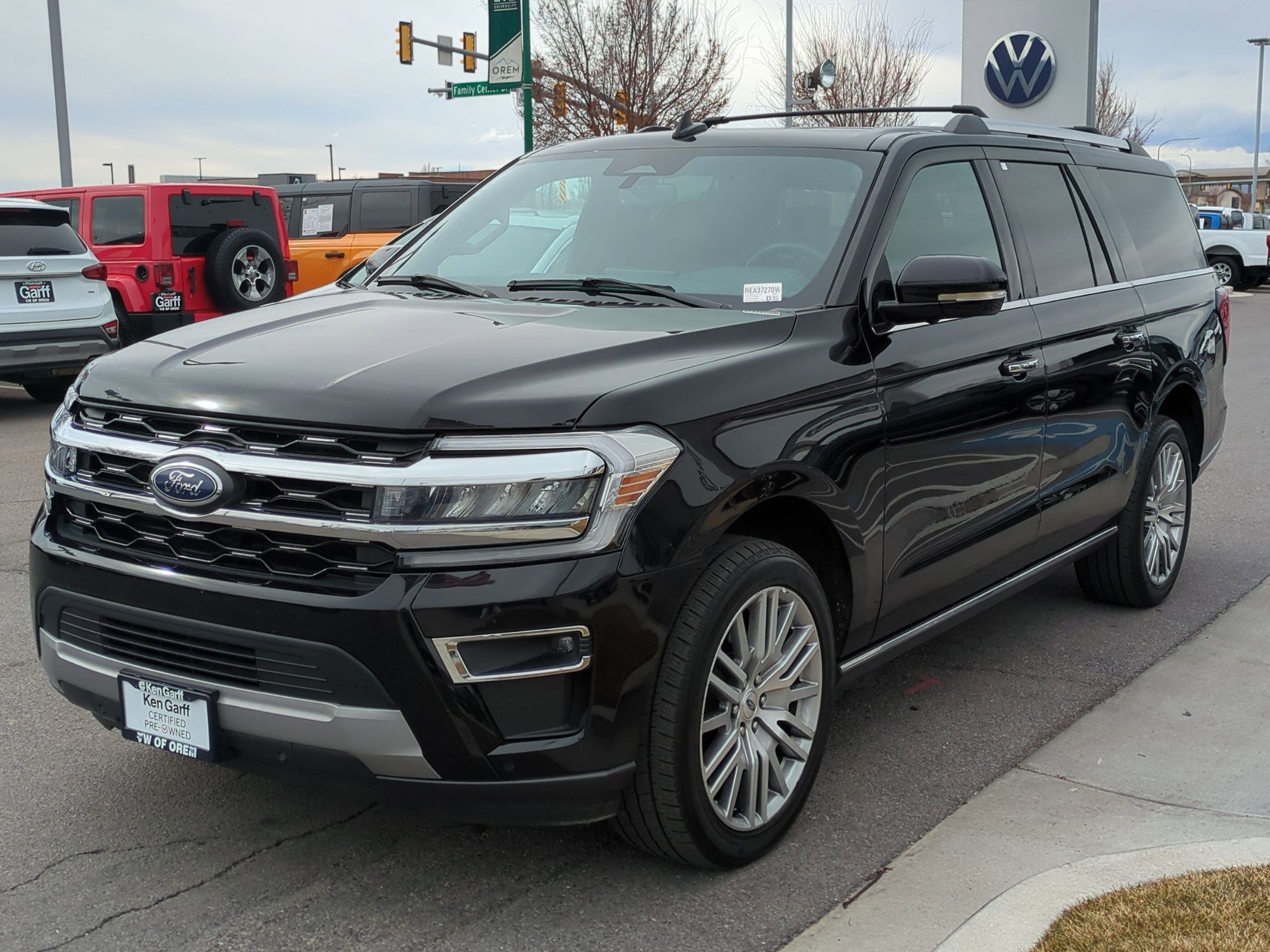 Used 2024 Ford Expedition Max Limited image 11