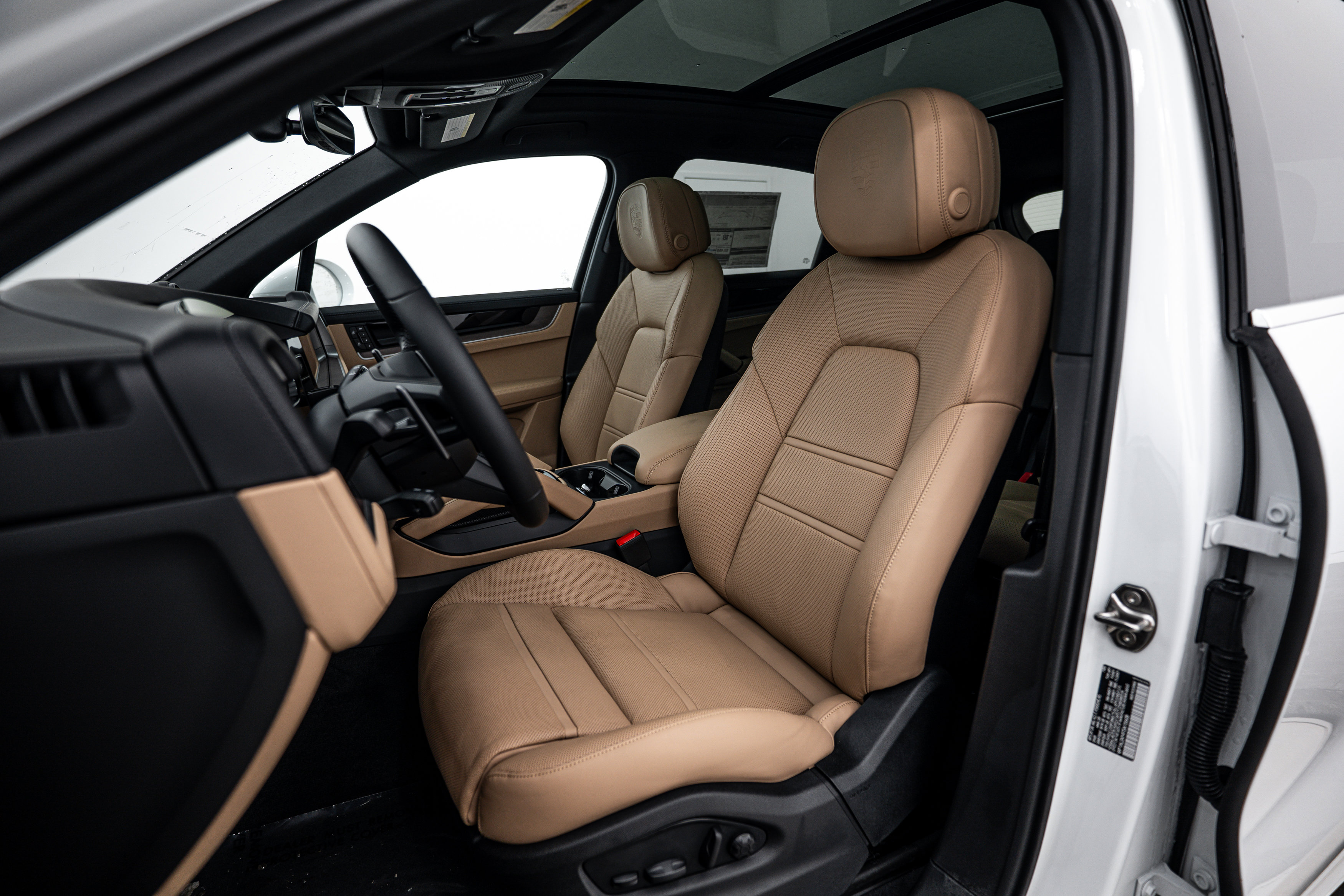 New 2026 Porsche Cayenne S image 5