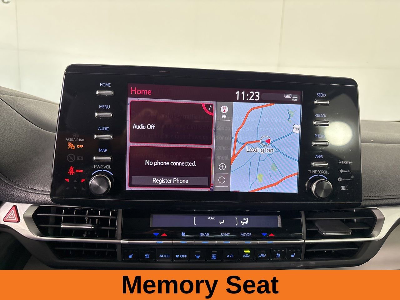 Used 2024 Toyota Sienna Limited AWD/4WD image 17