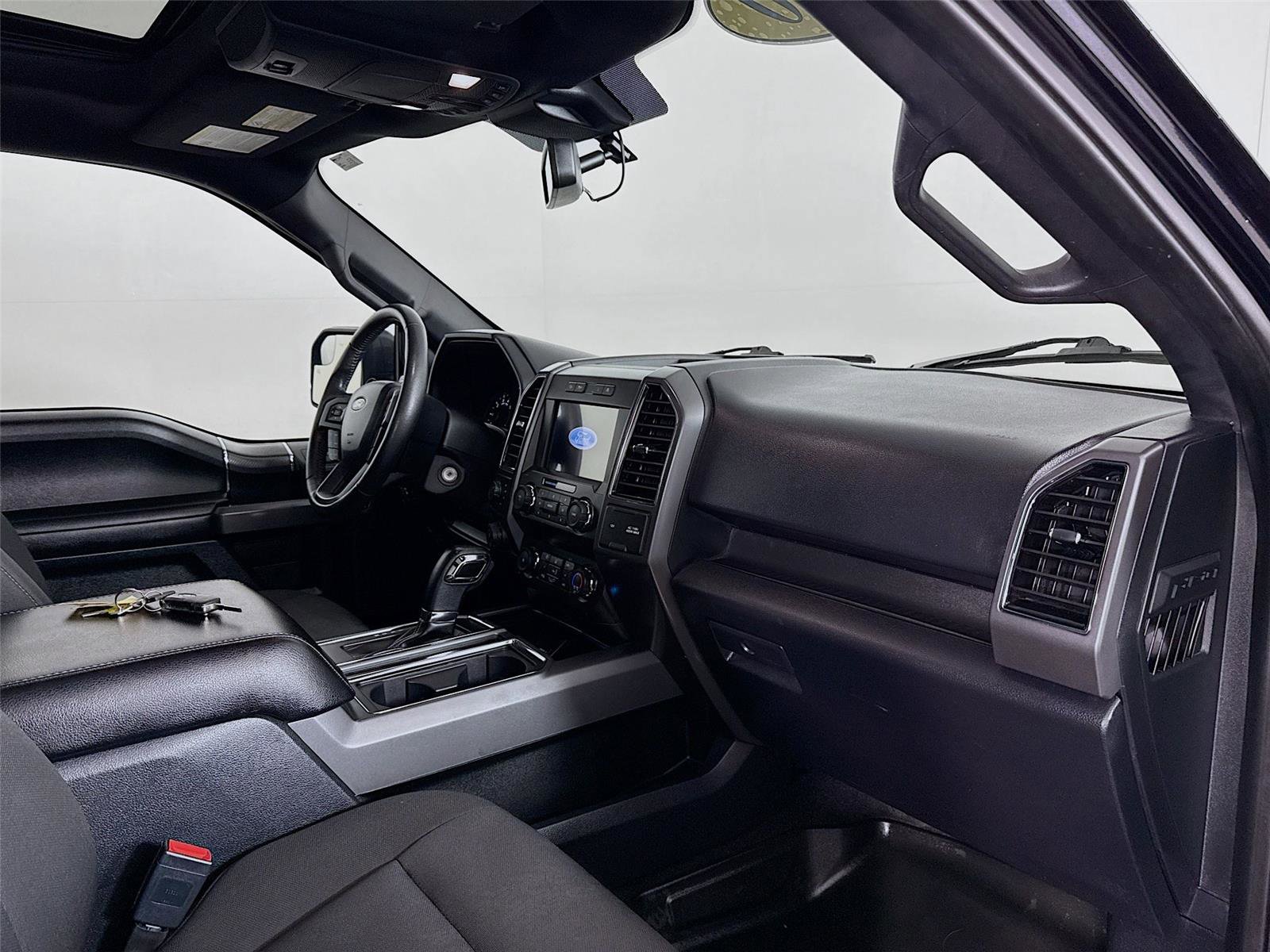 Used 2020 Ford F150 XLT w/ Equipment Group 302A Luxury AWD/4WD image 29
