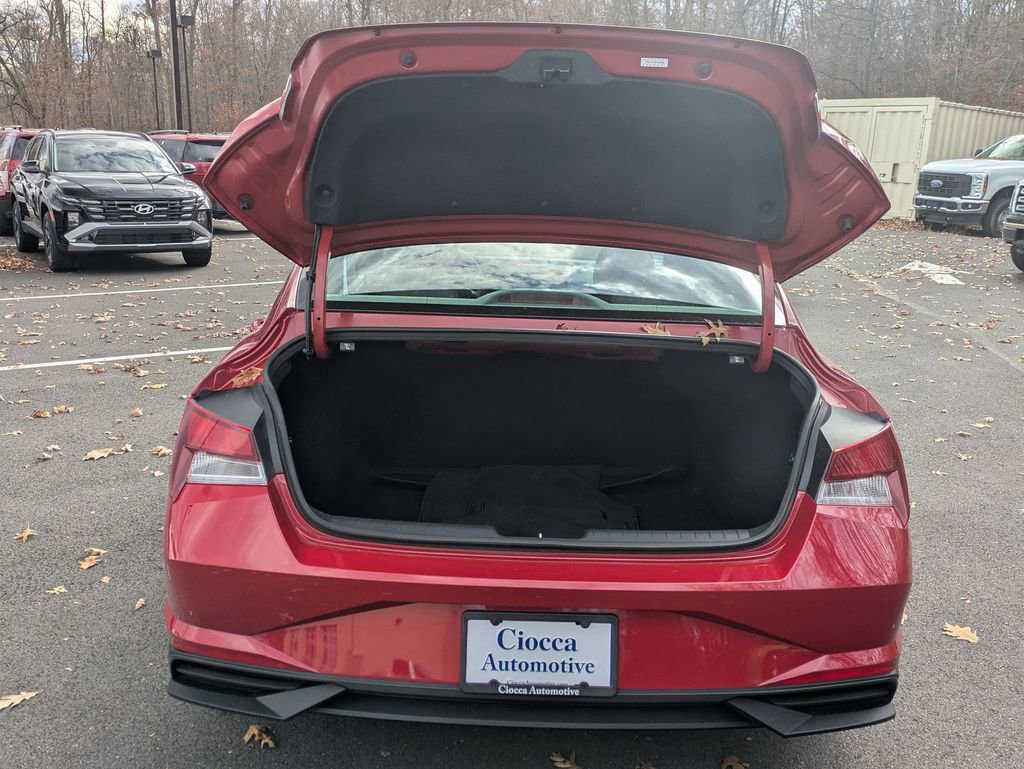 Certified 2023 Hyundai Elantra SEL w/ Convenience Package image 22