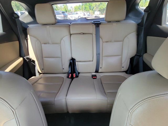 Used 2021 Chevrolet Blazer Premier w/ Driver Confidence II Package FWD image 5