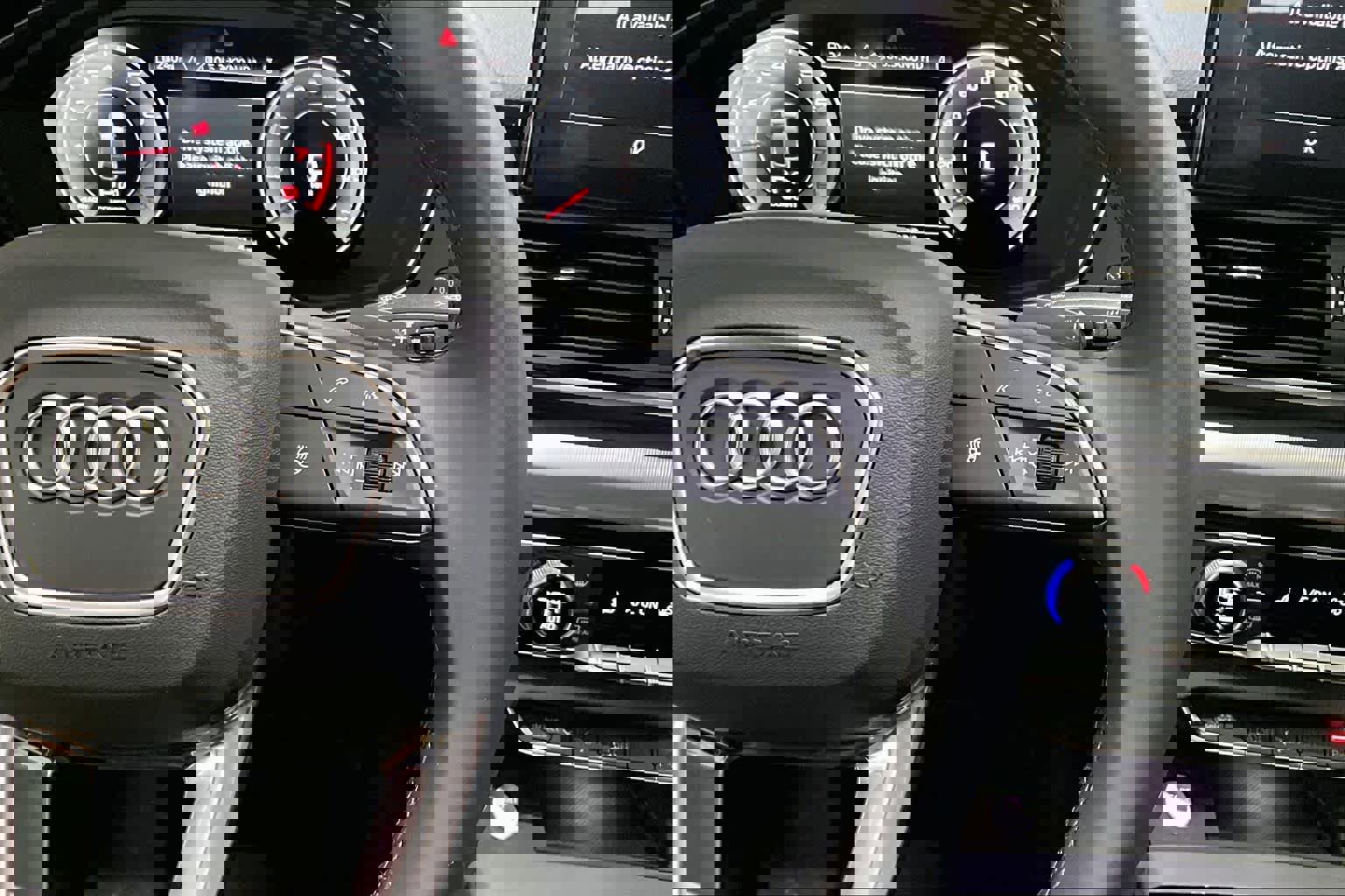 Used 2025 Audi Q5 2.0T Premium image 23